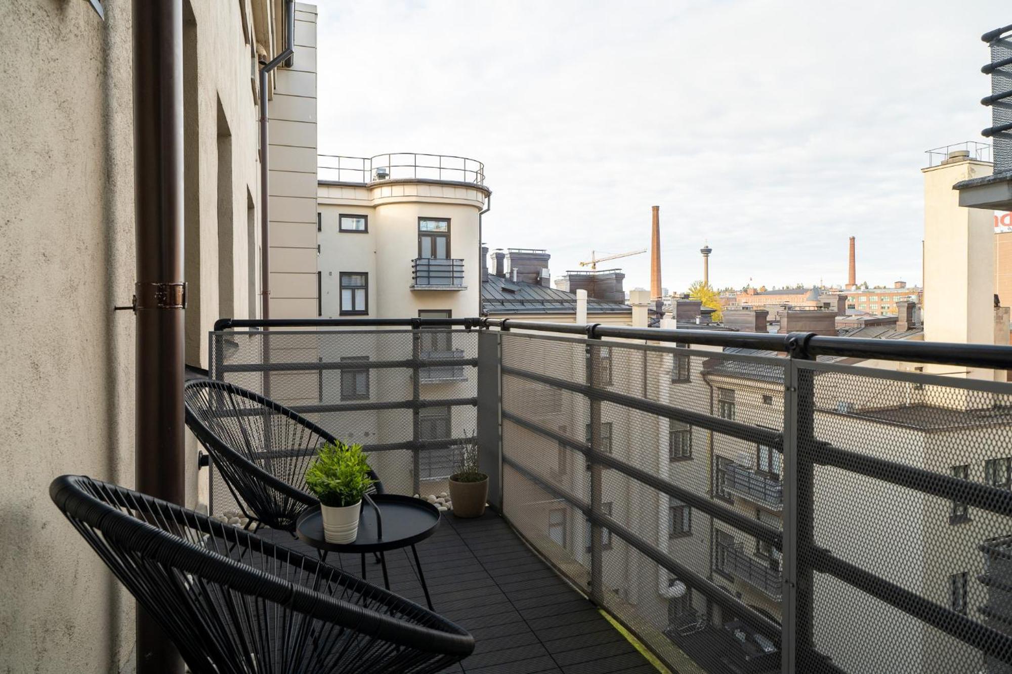 "Penthouse" - Renovated 1Br Apt With Sauna & 60M2 Private Terrace, Hosted By 2Ndhomes Tampere Bagian luar foto