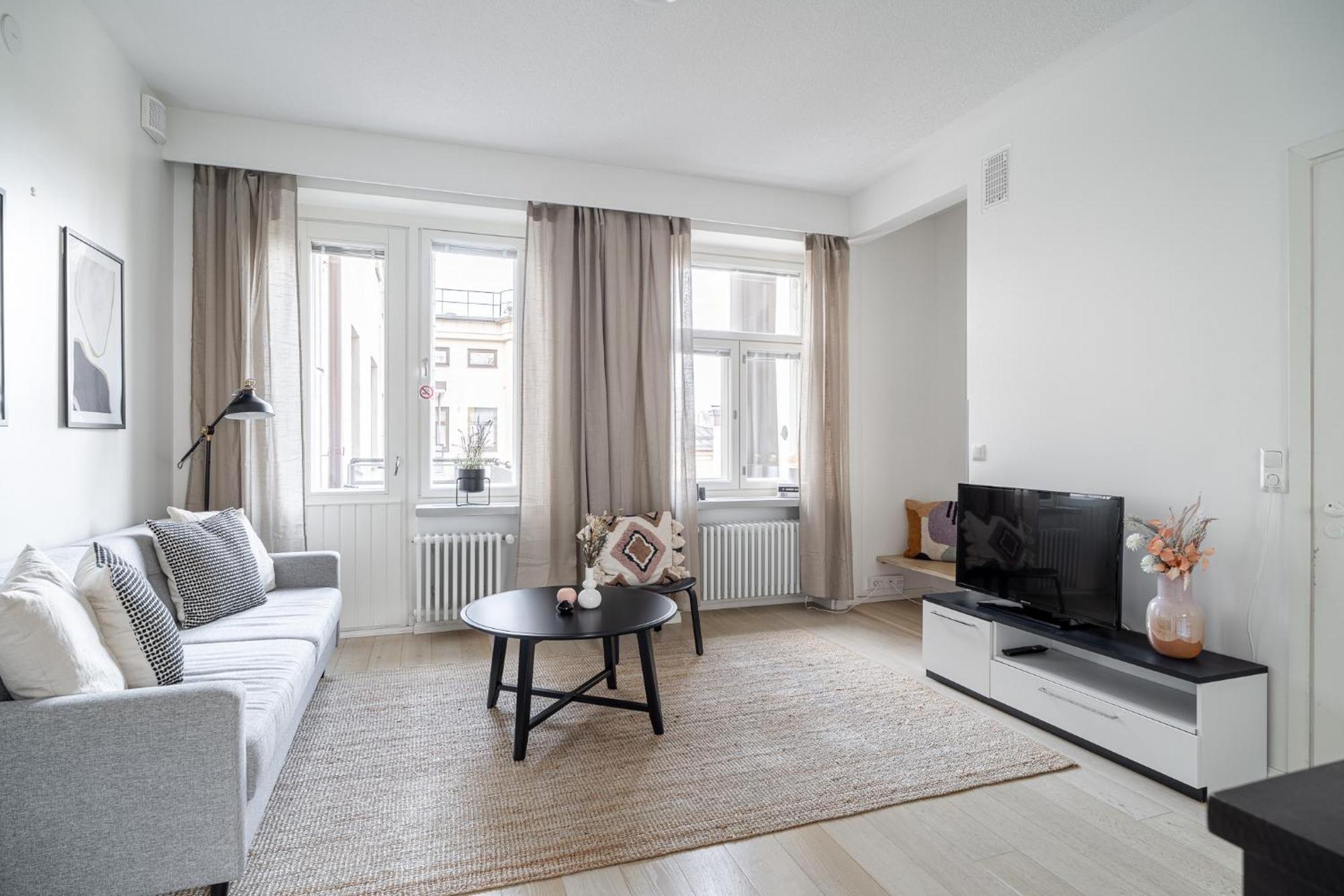 "Penthouse" - Renovated 1Br Apt With Sauna & 60M2 Private Terrace, Hosted By 2Ndhomes Tampere Bagian luar foto